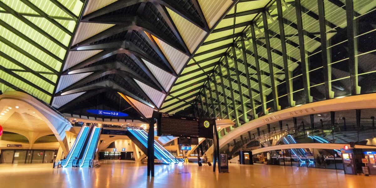 smart airports