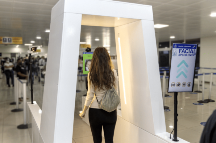 travizory-biometric-corridor-1024×682