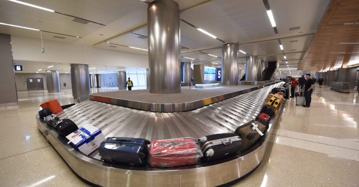 Airport baggage – carousel image 2